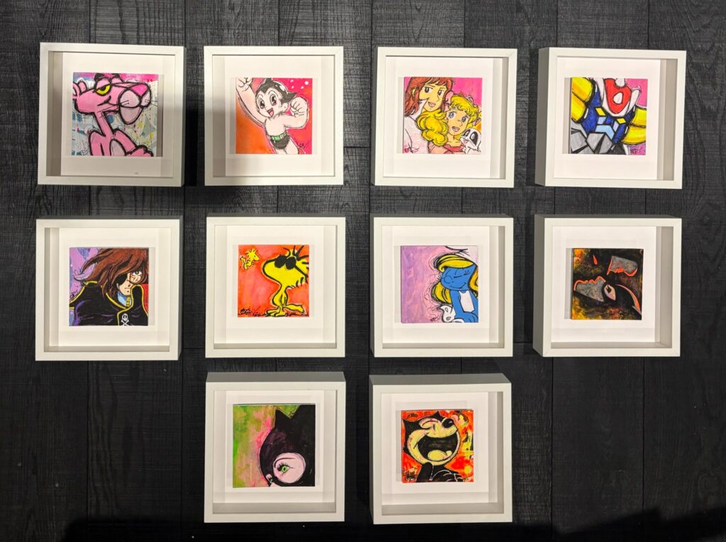 Dal 18 al 30 agosto 2026, la Sala Mostre di Menaggio ospita POP LAND – 2nd edition, mostra dedicata all’energia creativa di ED Artist, tra Pop Art, street art, colore e contaminazioni urbane.
L’inaugurazione del 18 agosto dalle ore 19.00 sarà anche un momento di partecipazione con ART – THINK – SHARE: il pubblico sarà invitato a contribuire, insieme all’artista, alla creazione di una grande opera collettiva, lasciando sulla tela una parola, un segno, un pensiero o un disegno.
Un’occasione per non limitarsi a guardare l’arte, ma per diventarne parte.
Ingresso libero – Sala Mostre, Menaggio.